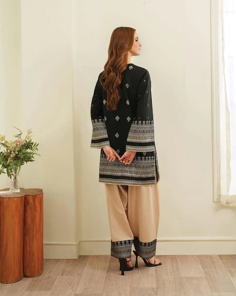 Mahapara Official 2-Piece Suit - Stitch Outfit