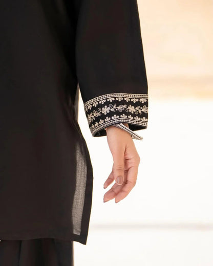 BLACK SAJAL SET ( FARSHI SHALWAR )