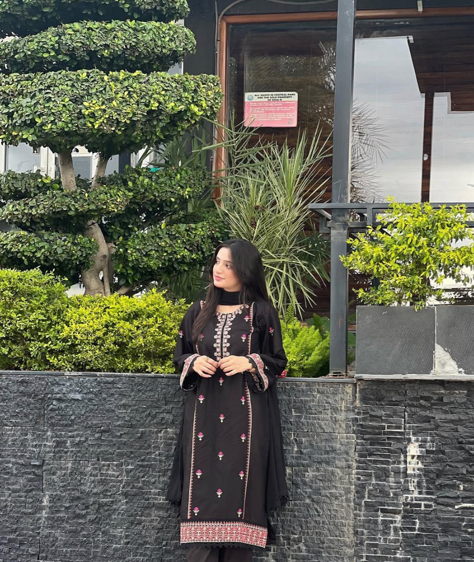 ANIKA 3PC