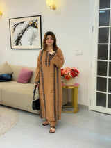 ZAINAB  LAWN 2PC ( AIRLINE STYLE )