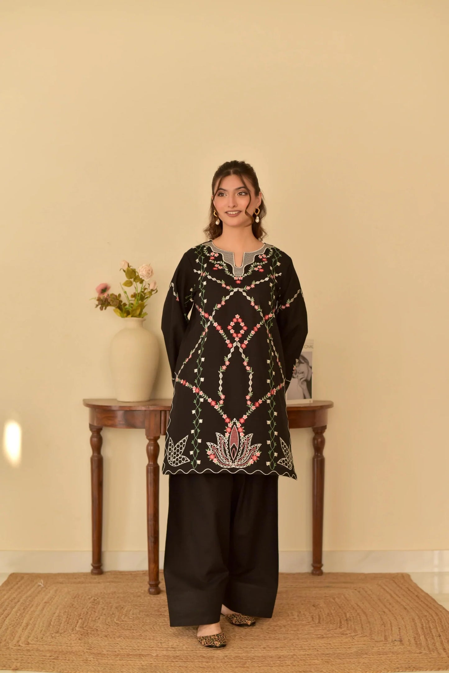 SIMRAN LAWN 3PC ( FARSHI SHALWAR )