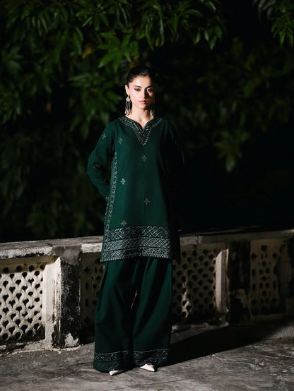 ZARNISH LAWN SET ( FARSHI SHALWAR )