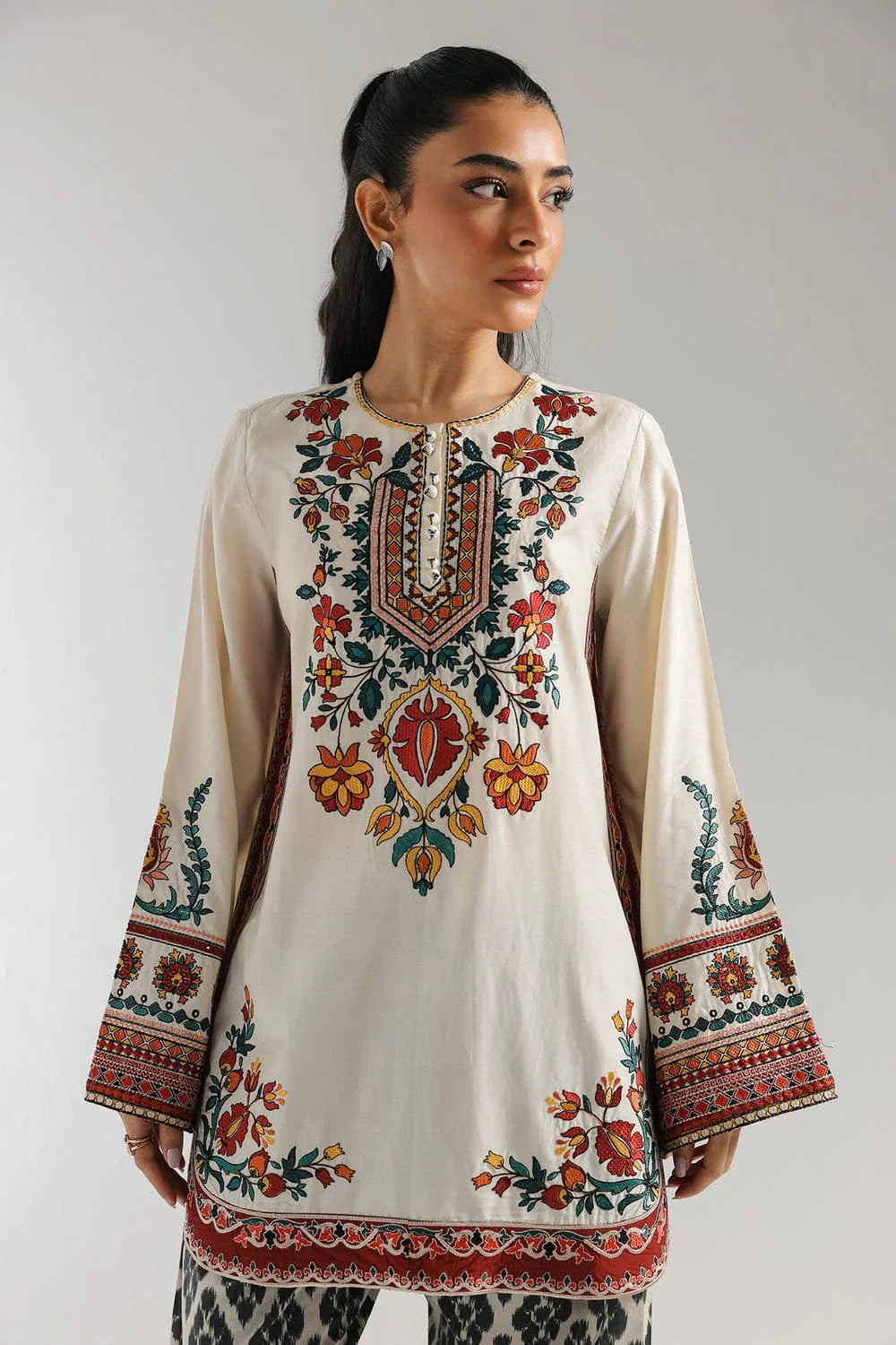 Gulistan Charm 2-Piece Lawn Suit — Floral Summer Edit - Stitch Outfit