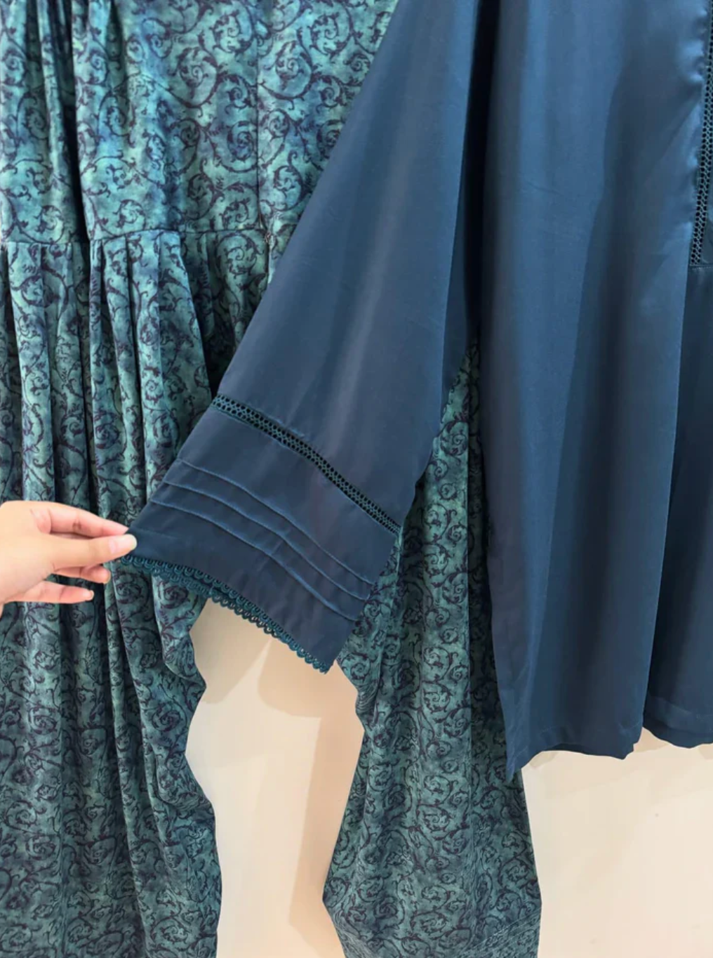 BLUE SET ( FARSHI SHALWAR )
